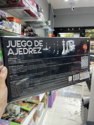 Juego de ajedrez de mesa