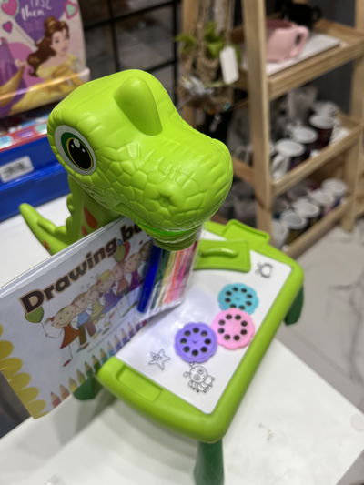 Proyector Pizarra didáctica dino mesa de dibujo