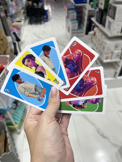 Cartas Uno Guerrera KPOP