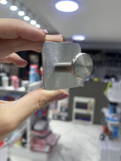 Pack x4 Gancho percha adhesivo metálico 070