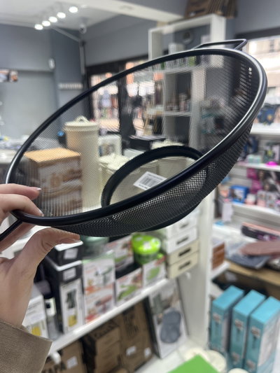 Colador metálico negro grande