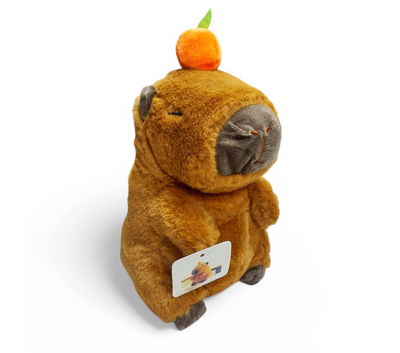 PELUCHO CAPIBARA CON NARANJITA