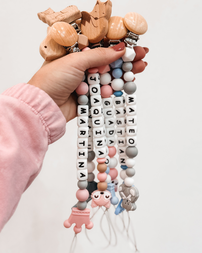 Portachupetes personalidados (leer descripción)