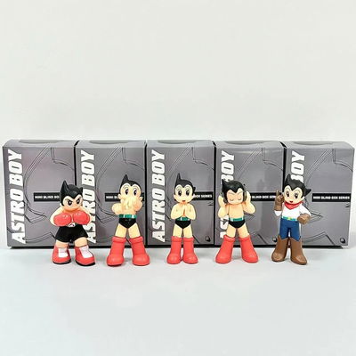 Astro Boy. Set de 5 Figuras de 7 cm. Aprox.