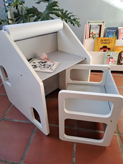 Escritorio Casita Montessori 