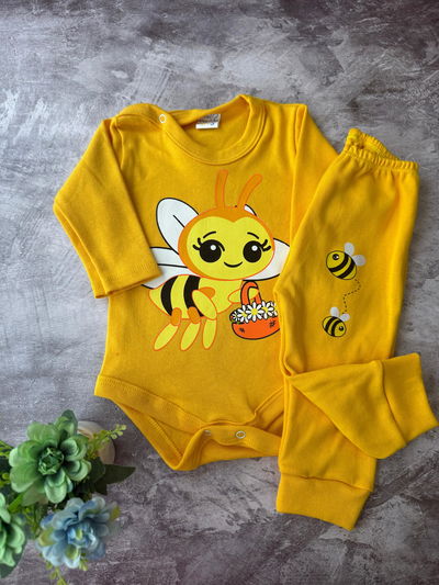 Conjunto Abejita amarillo