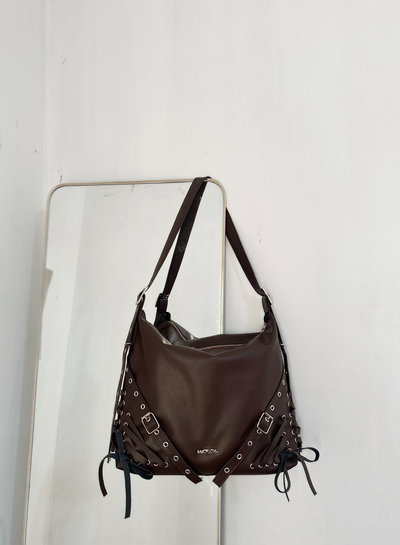  Bolso Kim chocolate (se envía a partir del 24/4) 