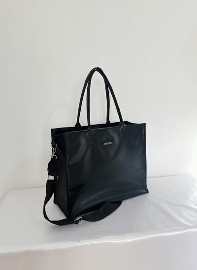 Bolso Roma negro (se envía a partir del 30/4)