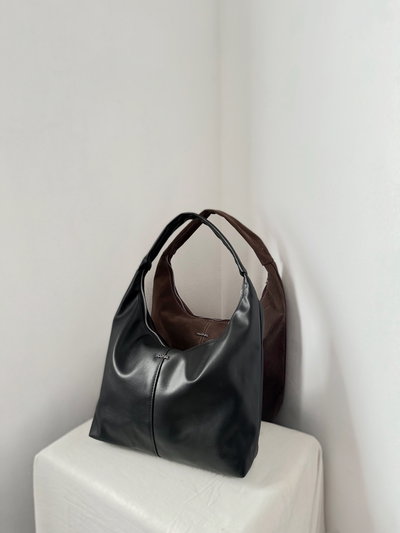 Bolso hobo negro (se envía a partir del 16/9)