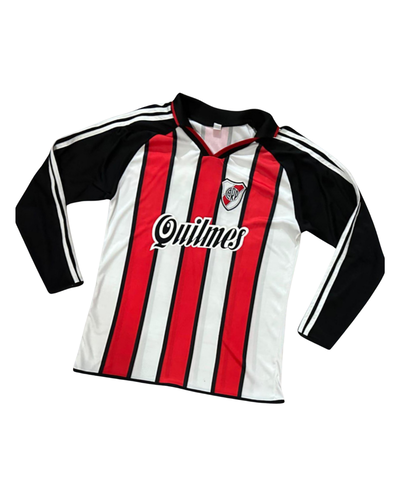Camiseta Retro 2001 / manga larga