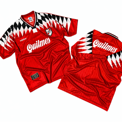 Camiseta alternativa 1996