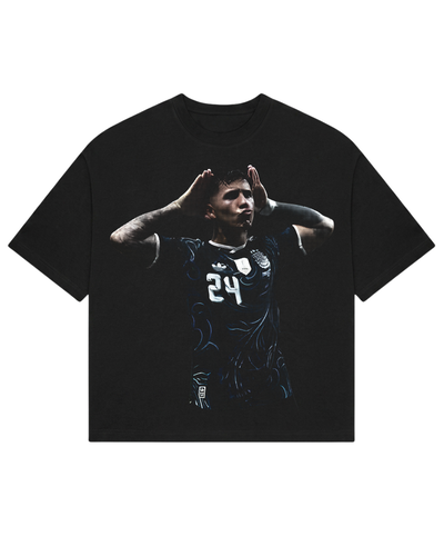 Remera Enzo Fernández algodón peinado boxy 
