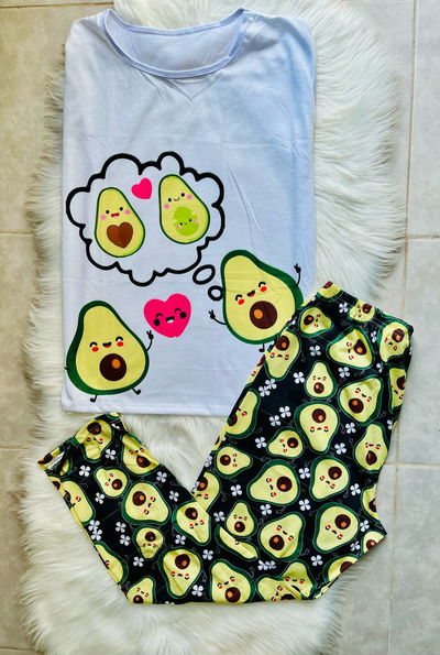PIJAMA CURVY PRIMAVERA PALTA
