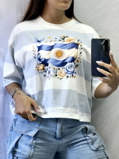 REMERA ARGENTINA RAYAS BANDERA FLORES