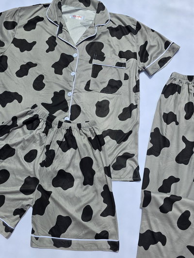 PIJAMA 3 PIEZAS MANCHAS