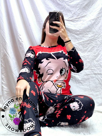 PIJAMA INVIERNO BETTY ROJO