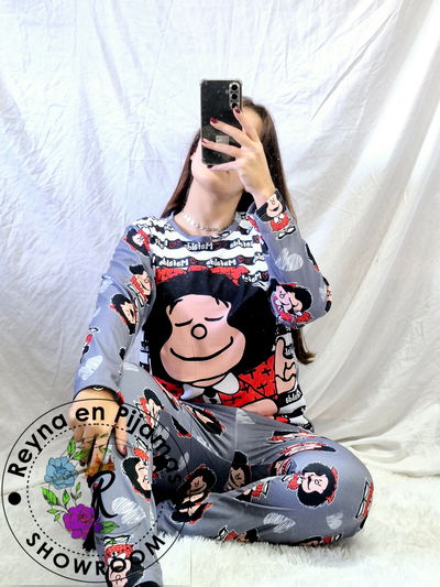 PIJAMA INVIERNO MAFALDA GRIS