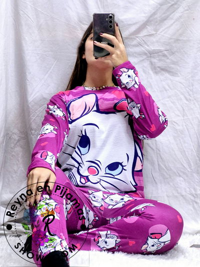 PIJAMA INVIERNO GATITA MARIE