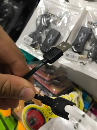 Cargador de Smartband con cable M3/4