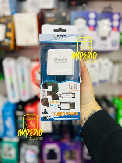Cargador SEIS tipo C 5A con 3 puertos USB