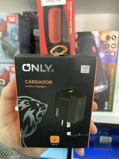 Cargador ONLY 4.4A tipo C 1 usb + cable 