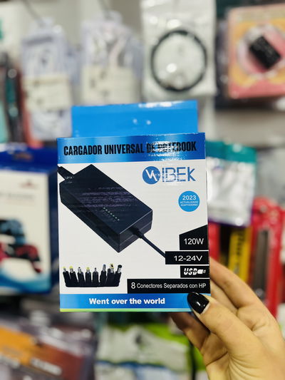 Cargador universal de notebook ibek