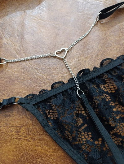 TANGA CADENA Y CORAZON
