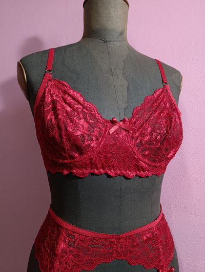 CONJUNTO LAURA