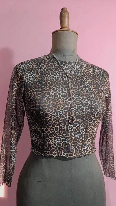REMERA MICROTUL ESTAMPADA CORTA