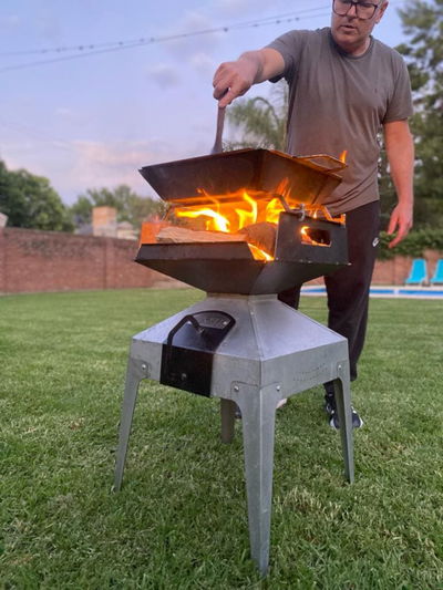 PARRILLA MUSPELL CON FUENTE TIPO DISCO. Produce muy poco humo.