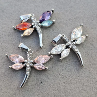 Dije libélula con strass ●AQ●