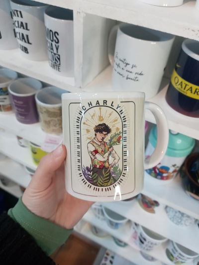 Taza de cerámica, Charly
