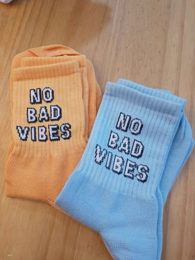 Medias de algodón NO BAD VIBES
