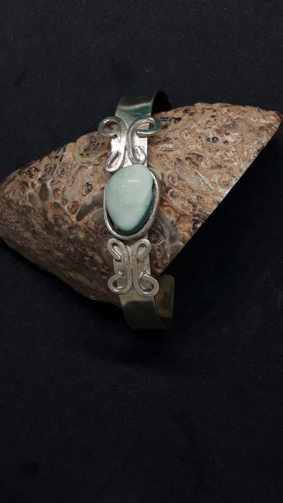 Pulsera Estilo esclava abierta AGATA VERDE