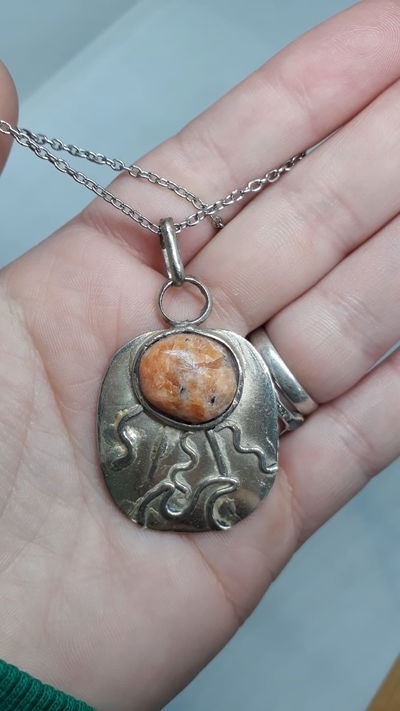 Dije de Calcita naranja