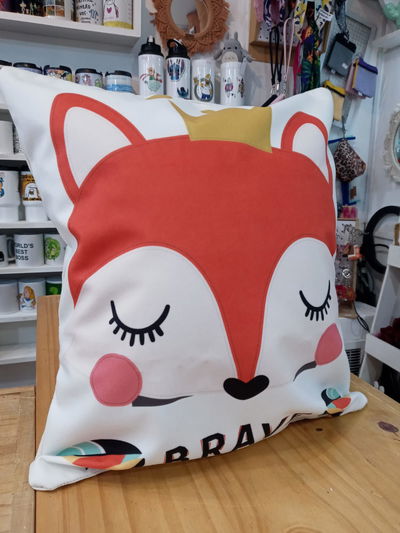 Funda almohadon estampado ZORRITO, pana