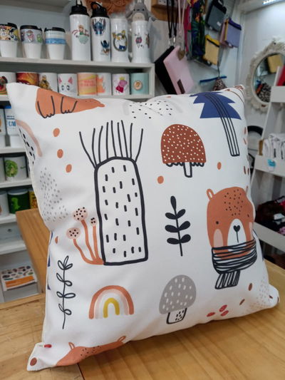 Funda almohadon estampado bosque, pana