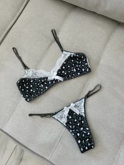 Conjunto ROMA Print Verde oliva