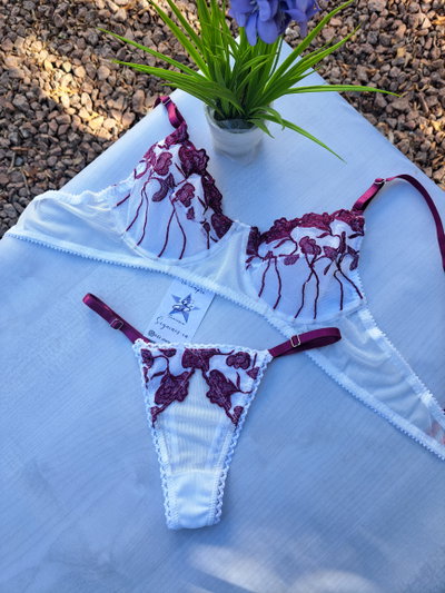 Conjunto GARNET PETALS