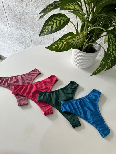TRIPLE T LESS BIKINI(media docena)