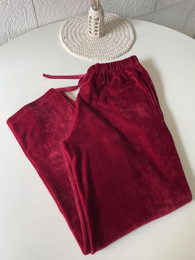 PANTALÓN PLUSH BORDO