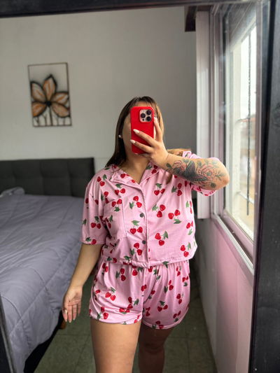 PIJAMA CORTO CEREZA