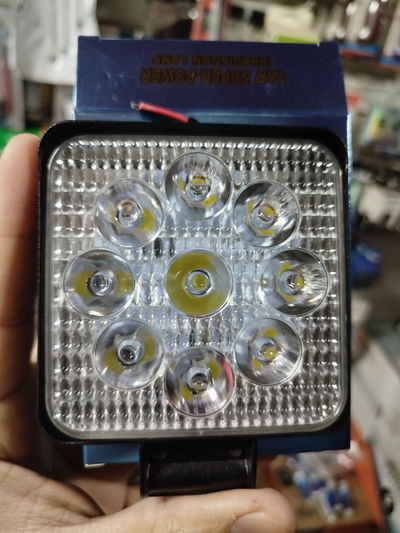 FARO AUXILIAR CUADRADO LED 9 27W