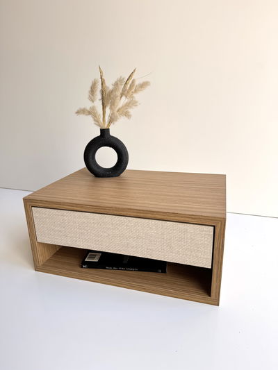 Mesa de luz flotante lista para instalar 