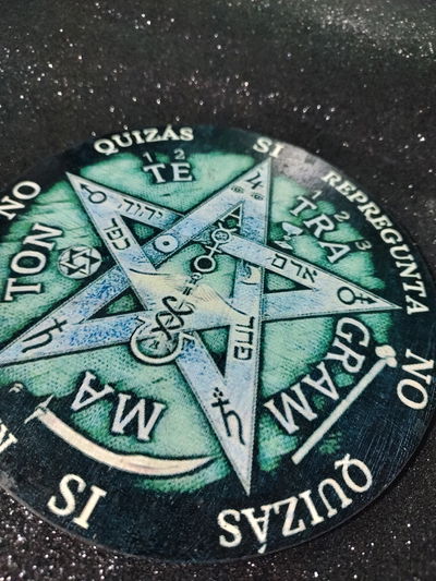 TABLERO TETRAGRAMATON 