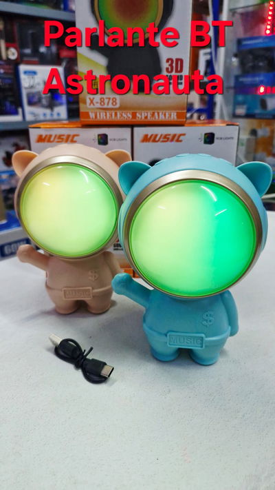 Parlante Bluetooth Astronauta X-878