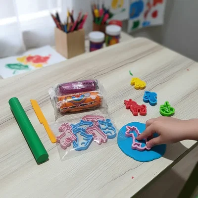 MINI ANIMALITOS CORTANTES CON MASA PARA JUGAR PACK x6u