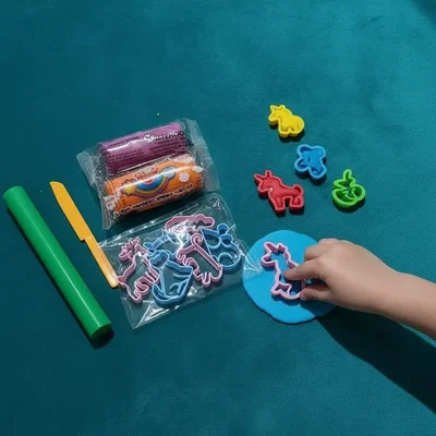 MINI ANIMALITOS CORTANTES CON MASA PARA JUGAR PACK x6u