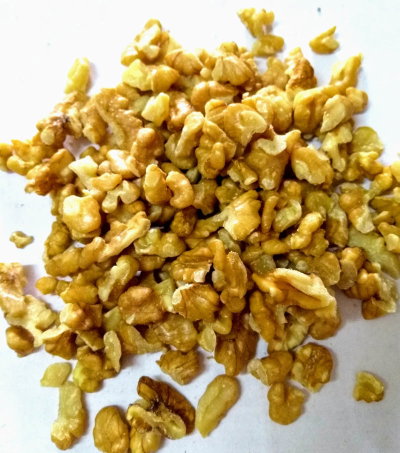 NUECES PARTIDAS X 12KG