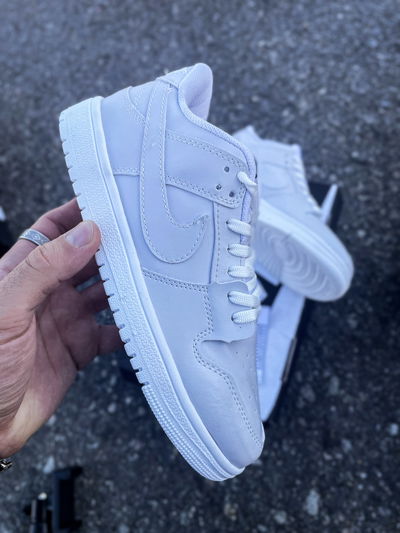 NK sb dunk White